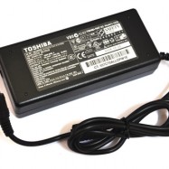 Adaptor Tosiba 19V-3.95A chân thường